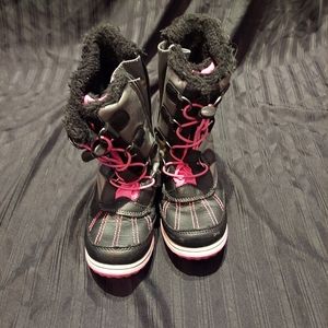 Khombu girls boots black pink size 1